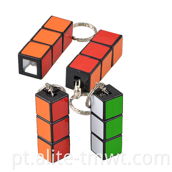 Presente promocional PVC Mini Magic Cube Cubo LED lanterna de chaveiro LED